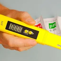 Ruolan Digital pH Meter: A Review of the Best pH Meter for Hydroponics